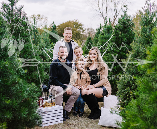 Sarah+family  xmas upsale-3